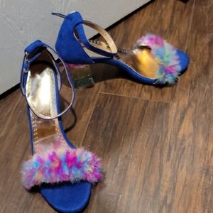 Brand new rainbow fluffy sandle/heel